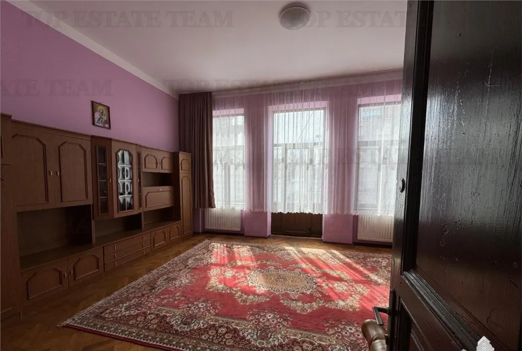 Apartament cu 4 camere de Ultracentral Kogalniceanu cu