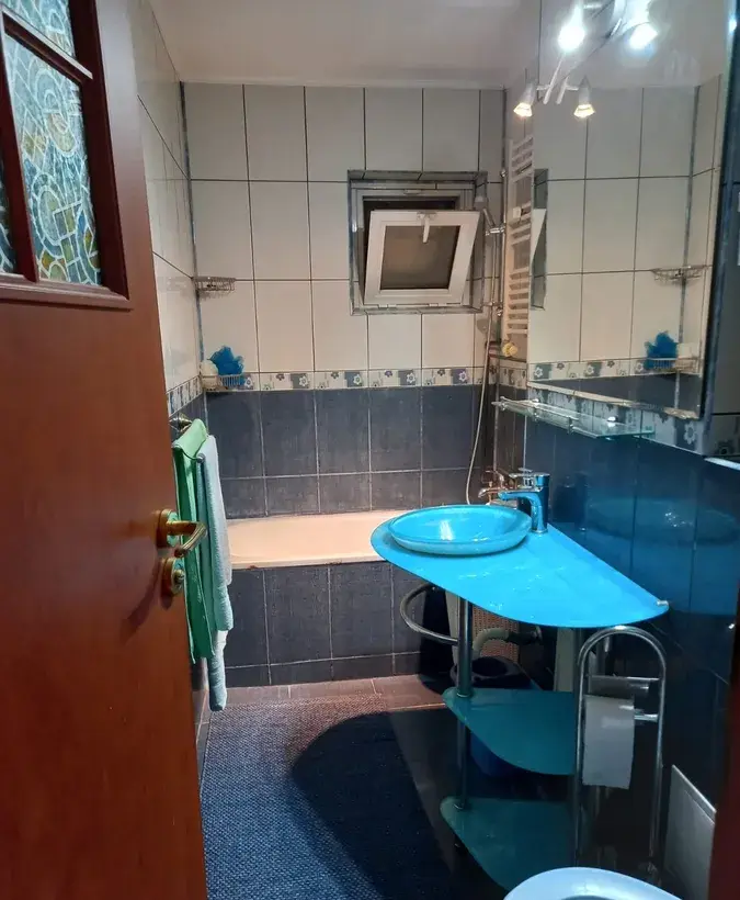 Tineretului langa parc str Pridvorului loc parcare inchiriere 2 camere