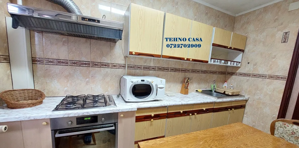 13 Seprembrie Panduri metrou Academia Militara la 800m