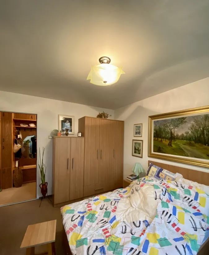 Drumul Taberei Romancierilor centrala proprie