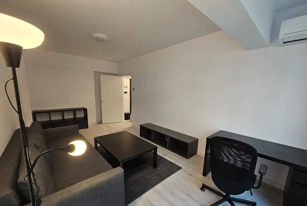 Apartament 2 camere de inchiriat Moon Reflexes