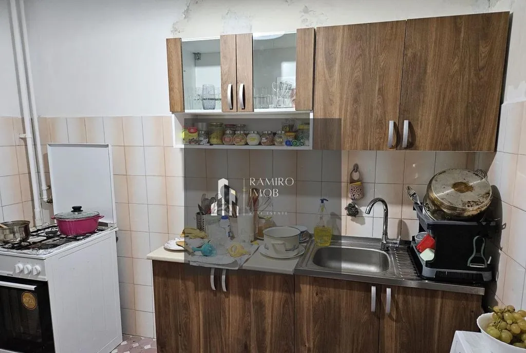 Garsoniera 44 mp/ior/sector 3/metrou 7 min/mobilat complet