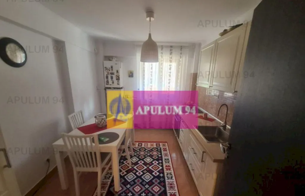 Apartament cu 2 camere de vanzare in Sinaia Zona Plat