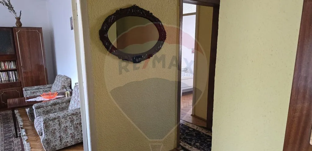 Apartament 4 camere de inchiriat in Radauti