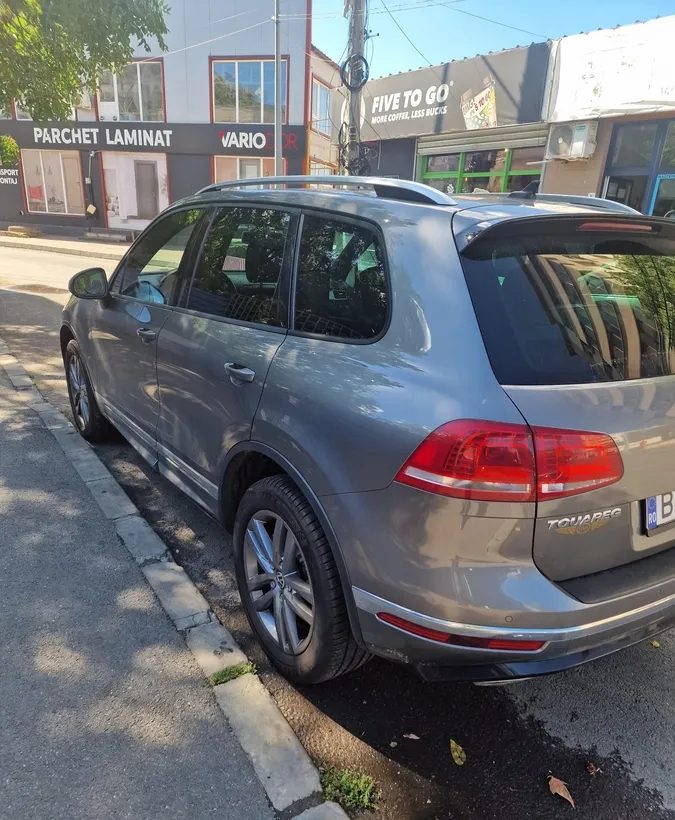 Volkswagen Touareg