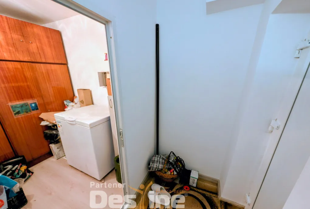 Birou individual amenajat cu utilitati si baie proprie 2