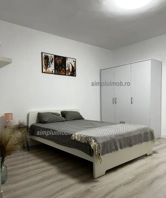 Garsoniera Renovata -Dristor Metrou la iesirea bloc