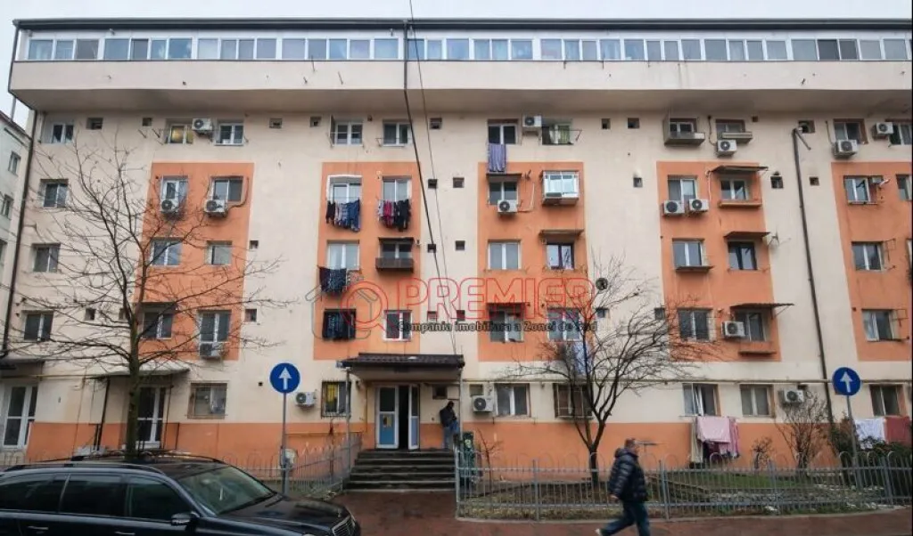 Garsoniera cf 3 parter - Bd 1 Decembrie 1918