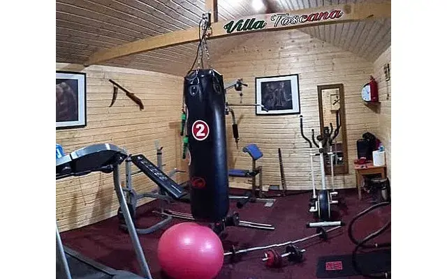 La Toscana Vila cu Piscina Sauna si Sala fitness aproape de plaja
