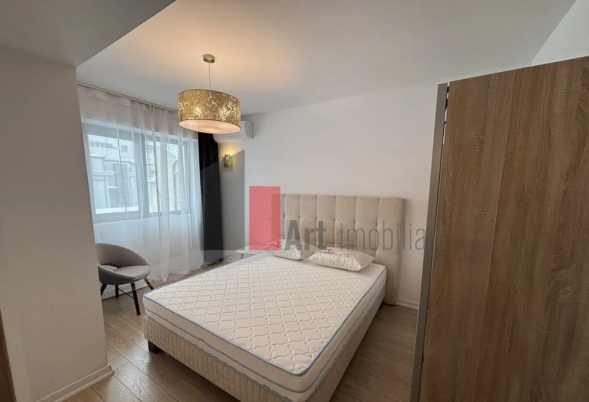 Armeneasca Mosilor Apartament cu 2 camere cu centrala loc de parcare