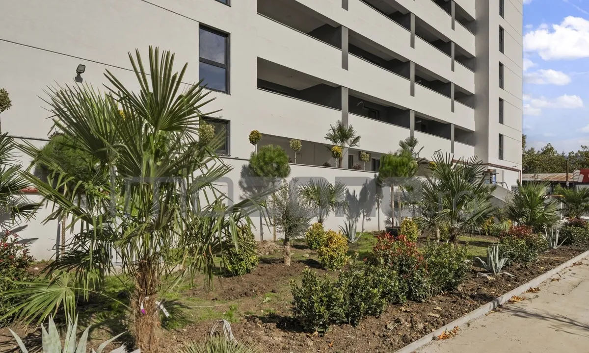 Doua camere 56 mp 20 mp terasa metrou la 5 minute