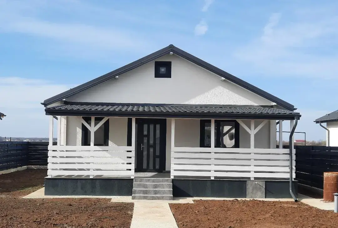 Joita fara comision casa 3 camere parter pod terasa beci la cheie