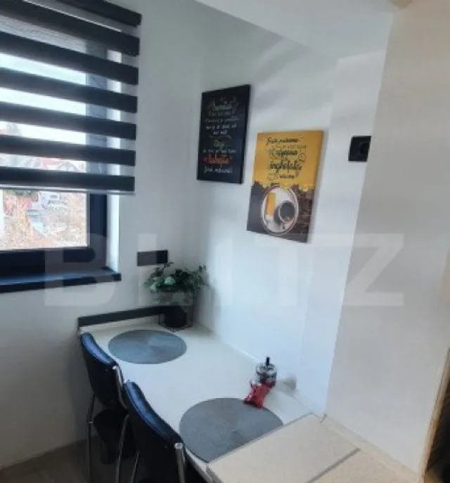 Garsoniera de 28 mp mobilata lux etaj 2 zona Tractorul