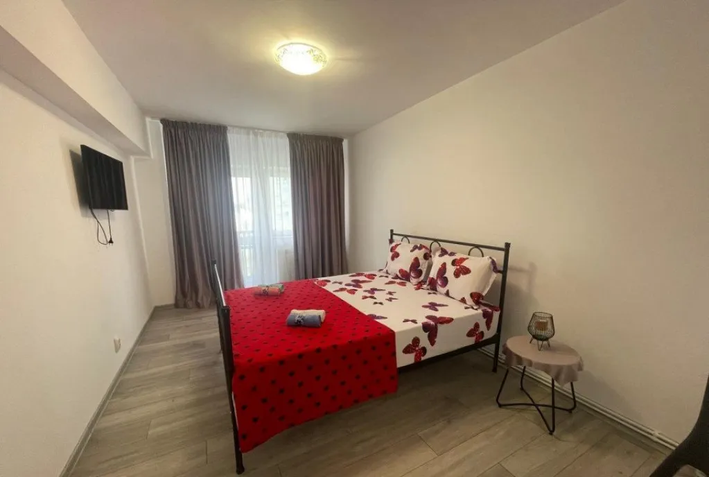 Apartament 3 camere parcare 81mp utili zona Unirii