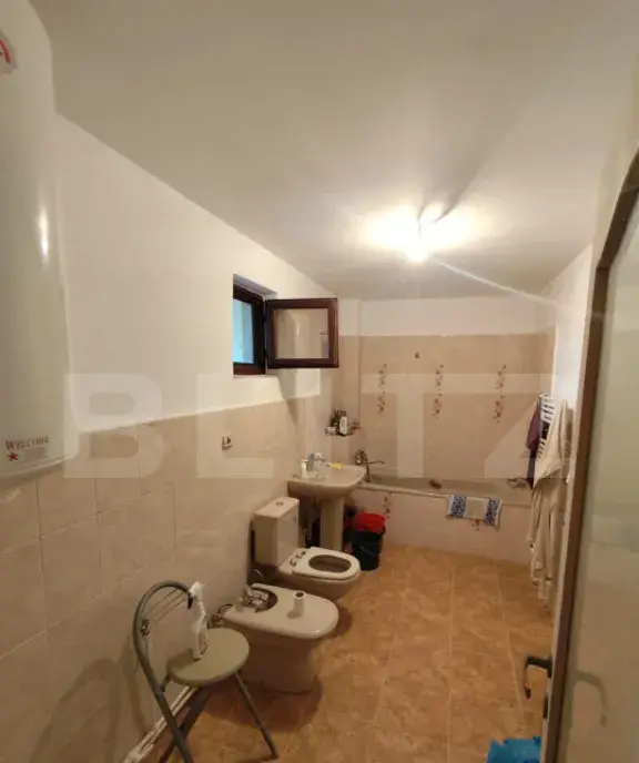 Casa 277 mp utili 1140 mp teren Tutora