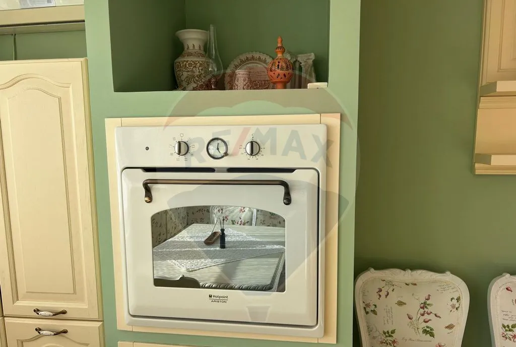 De vanzare apartament utilat si mobilat de lux pe Blvd D