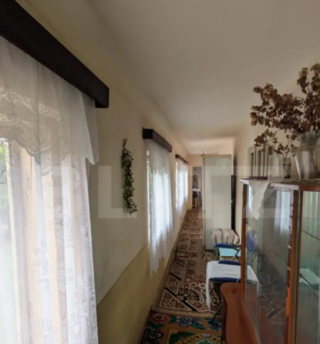 Bucsani 80mp teren 2540mp casa de renovat