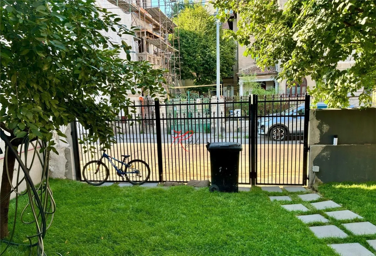 Polona Vanzare Vila noua