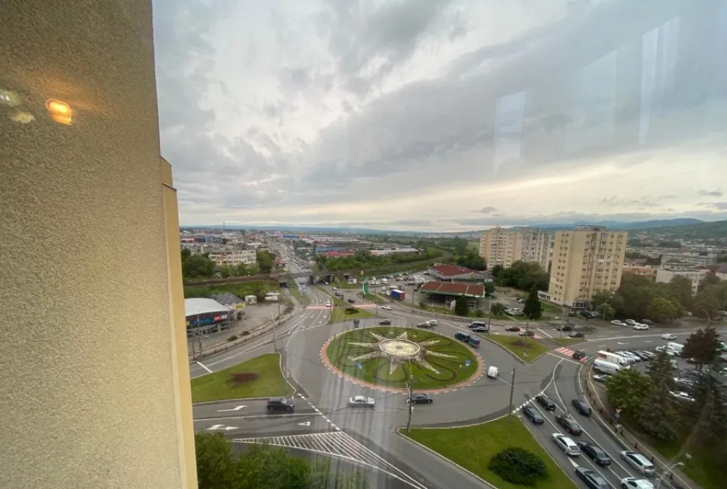 Apartament de vanzare cu 2 camere 46 mp zona Garii