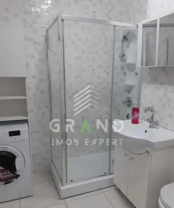 Apartament modern 2 Camere decomandate 3 Parcari Etaj