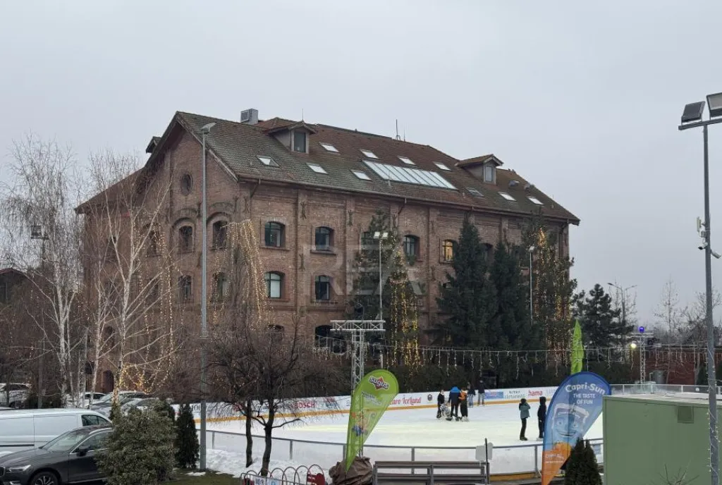 2 camere mobilat Tandem in One Lake Club