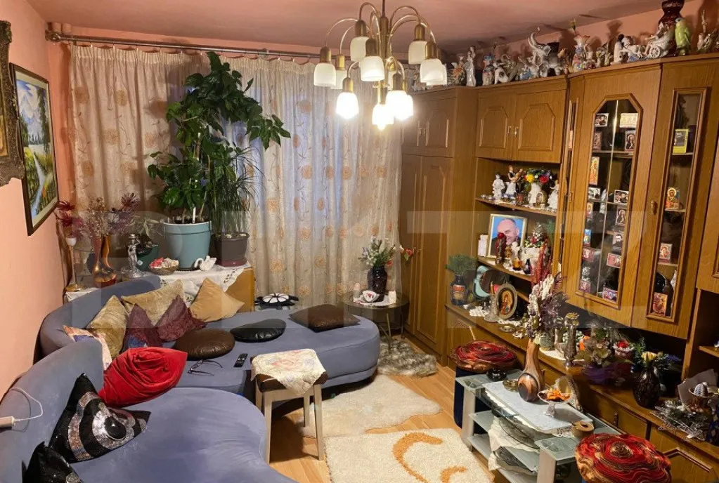 Apartament cu 2 camere decomandat 50 mp zona Micro 15