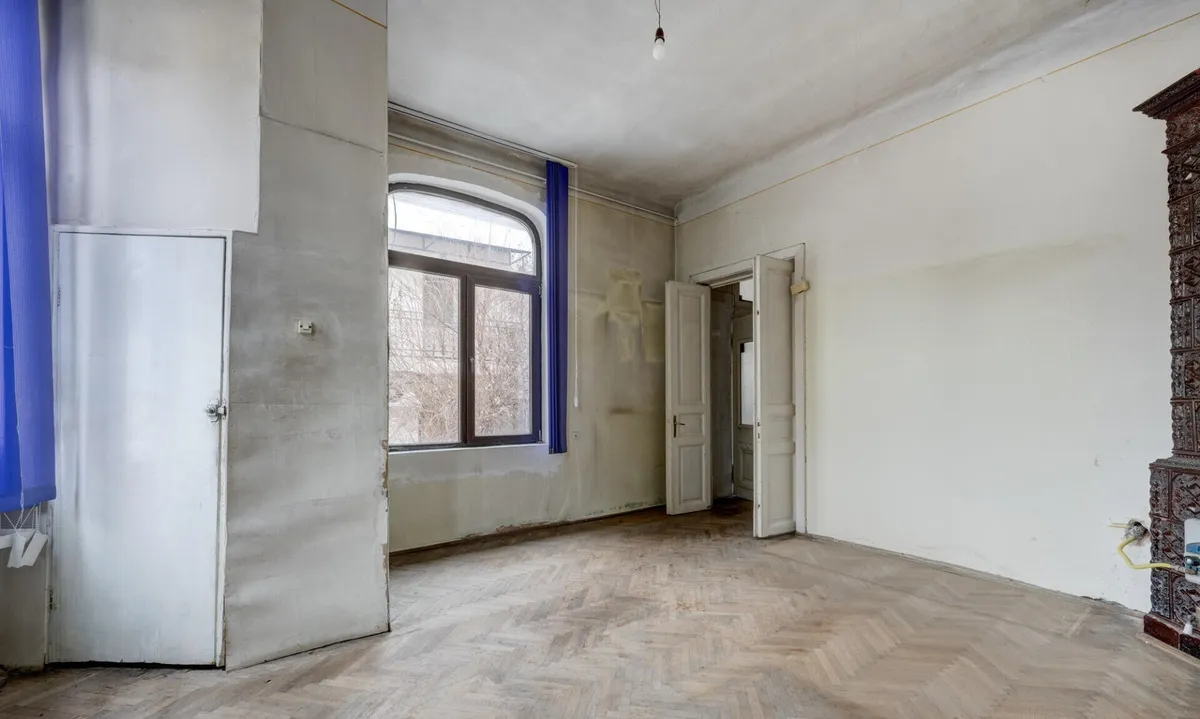 Casa 4 camere rond Regina Maria exterior renovat