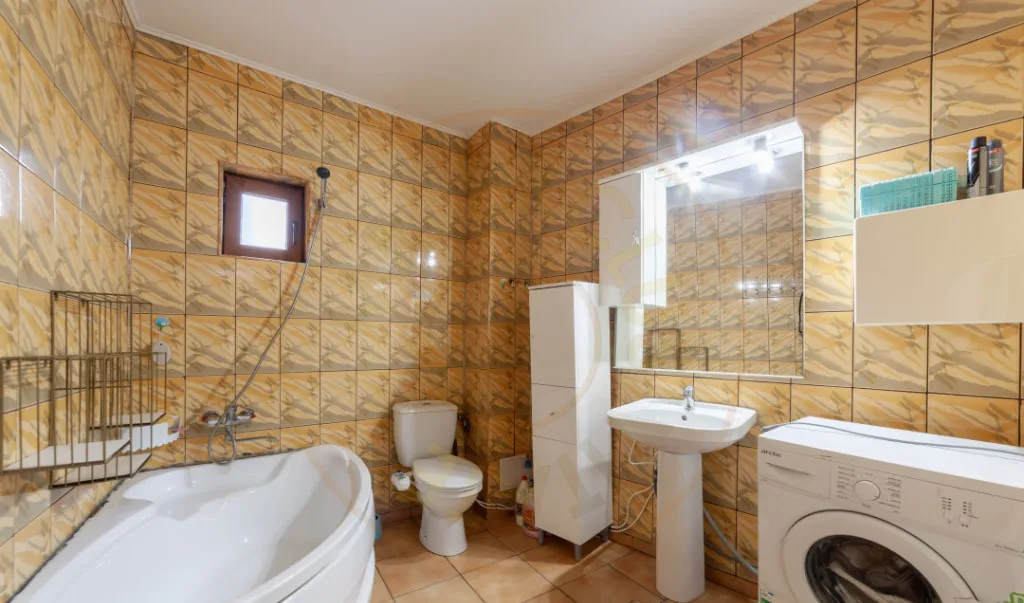 Casa cu 5 camere Pitesti