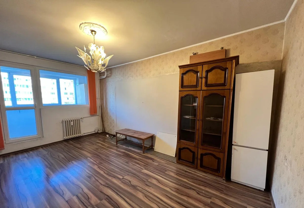 Obor metrou 2 camere decomandat etaj 5 vedere rond Bucur Obor