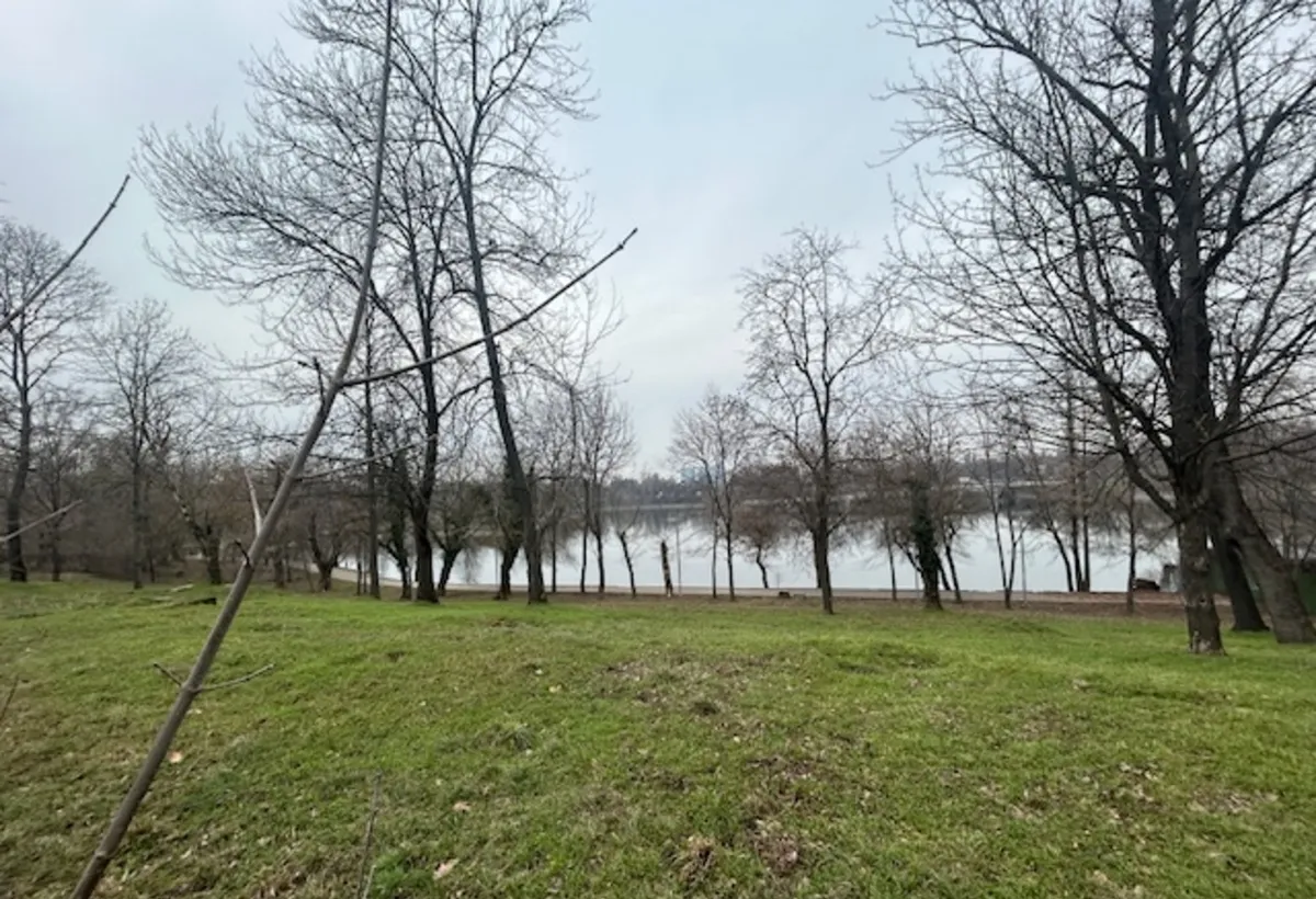 Primaverii ap 4 camere loc de parcare bloc 2005 zona exclusivista