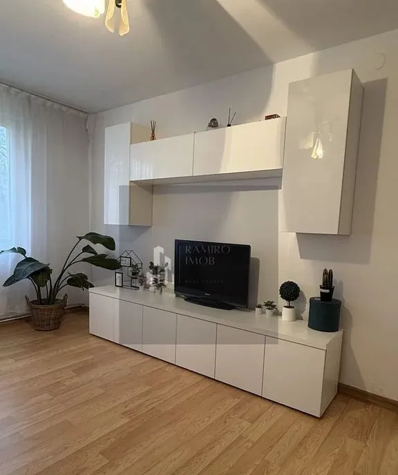 Garsoniera Decomandata Sector 4 Drumul Binelui