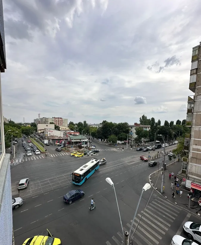 Rahova etj 4/10 bloc 1983 stradal 2 balcoane Direct Proprietar