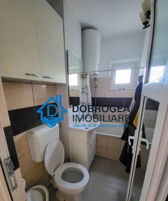 Alunisului 4 camere semidecomandat etaj 2 58 mp