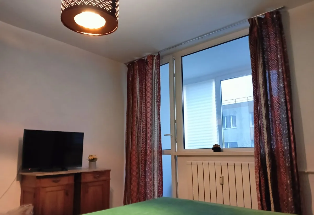 Drumul Taberei Romancierilor metrou dec posibilitate loc parcare