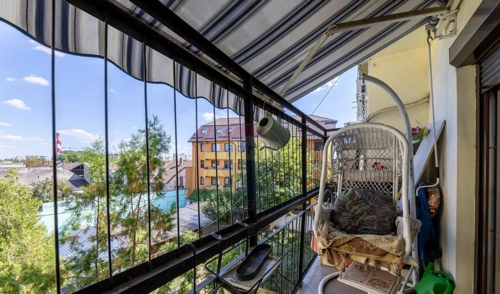 Apartament cu 3 camere de inchiriat in zona Podgoria