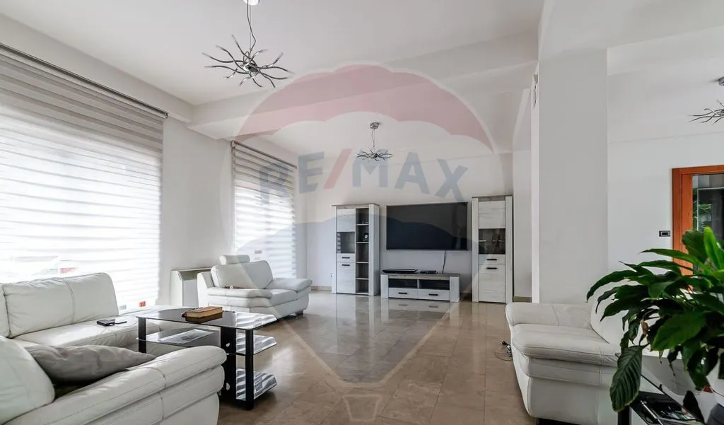 Proprietate exclusivista cu vedere panoramica la Malul