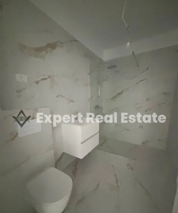 Apartament 2 camere nou parter birou cosmetica