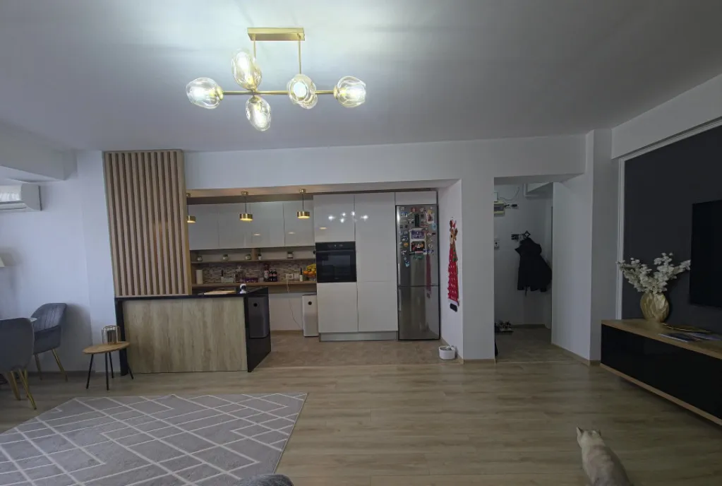 Apartament spatios 3 camere 77 mp Ovidiu Bloc nou Parcare i