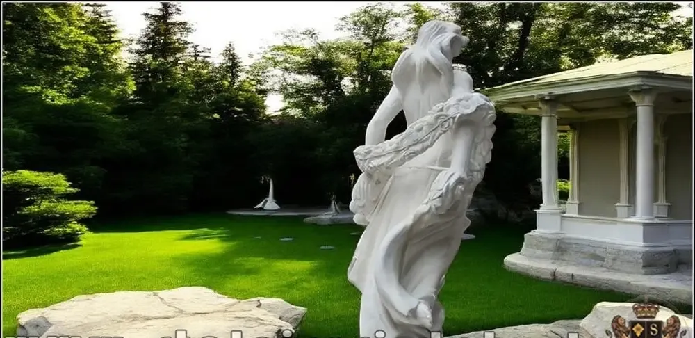 Statueta domnita cu flori alb marmorat model S50