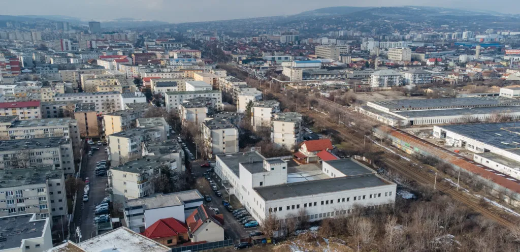 Spatiu industrial/comercial P 1 3400 mp utili teren 4000 m