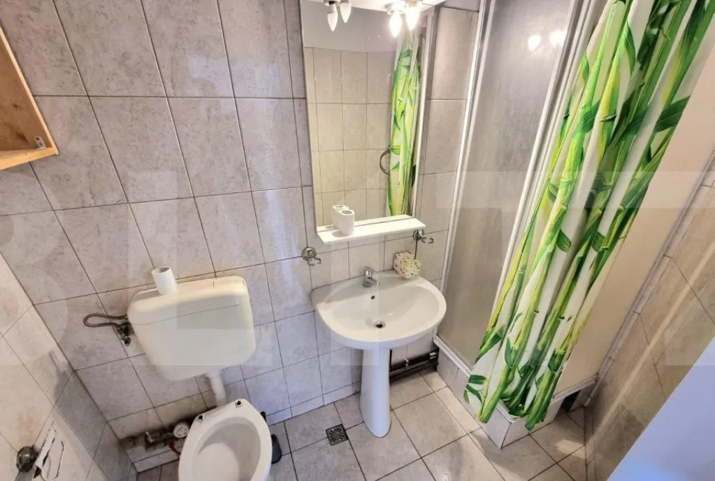 4 apartamente de o camera pentru investitie Zona Primarie