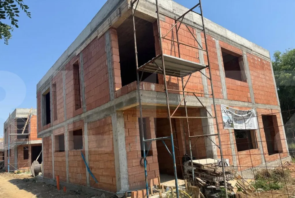 De vanzare duplex 4 camere inca in stadiu de constructie