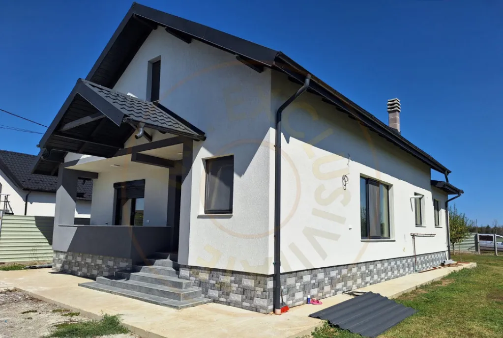 Casa noua Catanele confort eleganta acces rapid catre