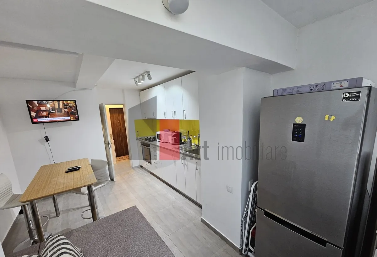 Unirii Timpuri Noi metrou Garsoniera Lux