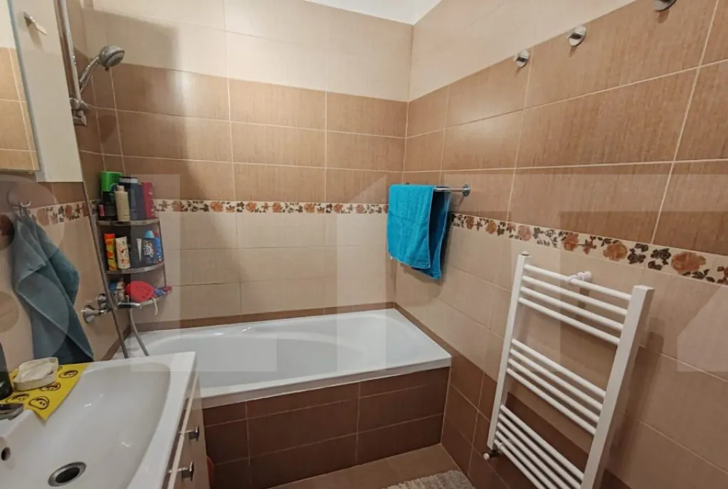 Apartament de vanzare cu 3 camere 59 mp zona Ciarda Rosie