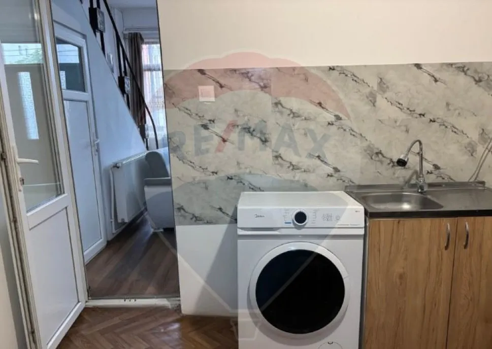 Spatiu comercial de 560mp de vanzare