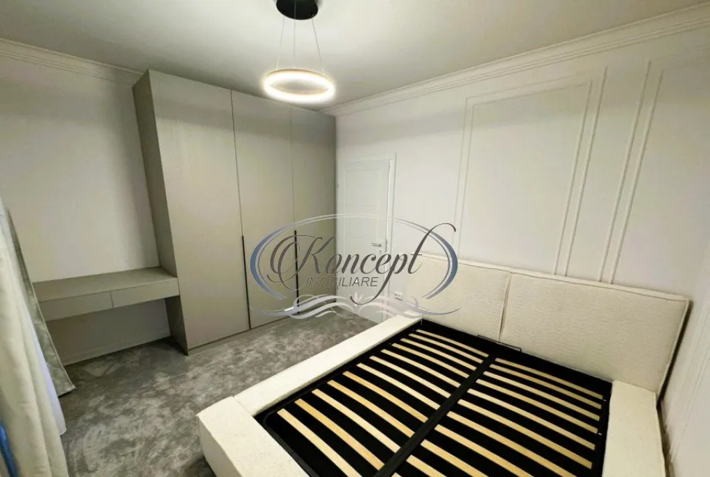 Casa la cheie cu piscina in Andrei Muresanu