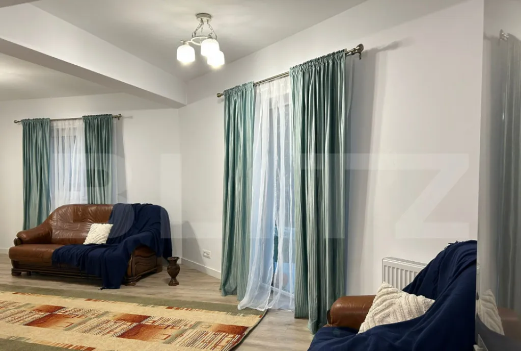 Casa 4 camere 100 mp utili 390 mp teren zona Bucium