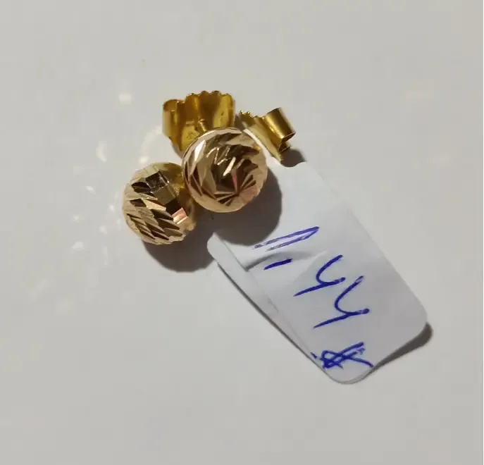 Cercei aur 14k Model sfere cu fatete 1 44g