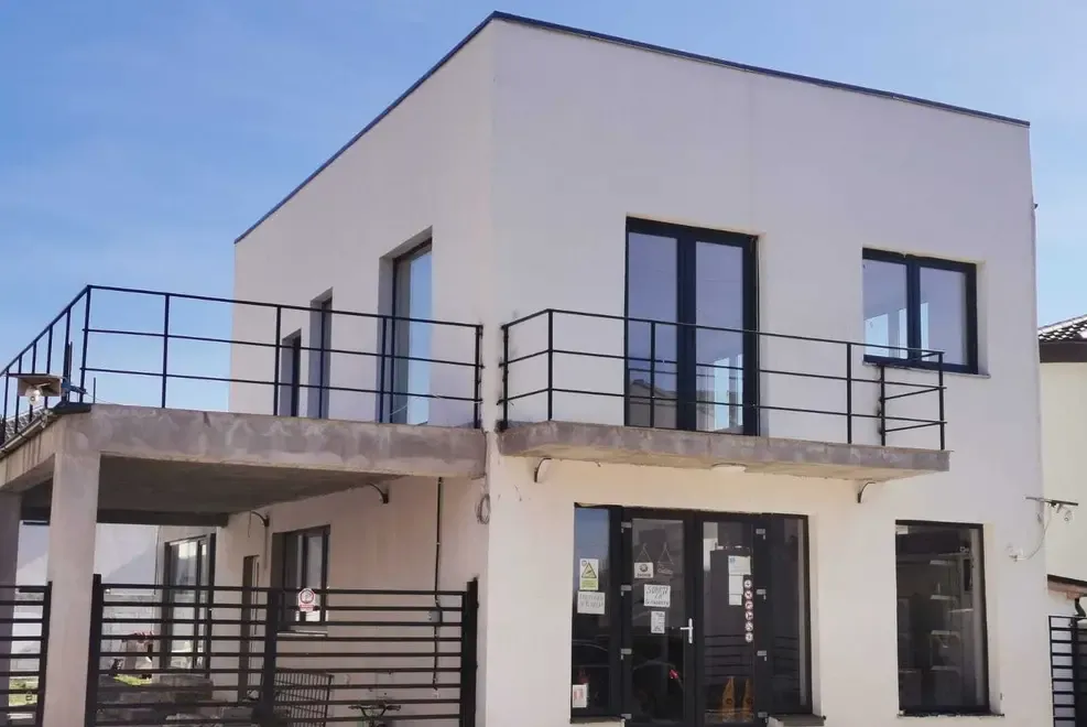 Urgent vila spatioasa